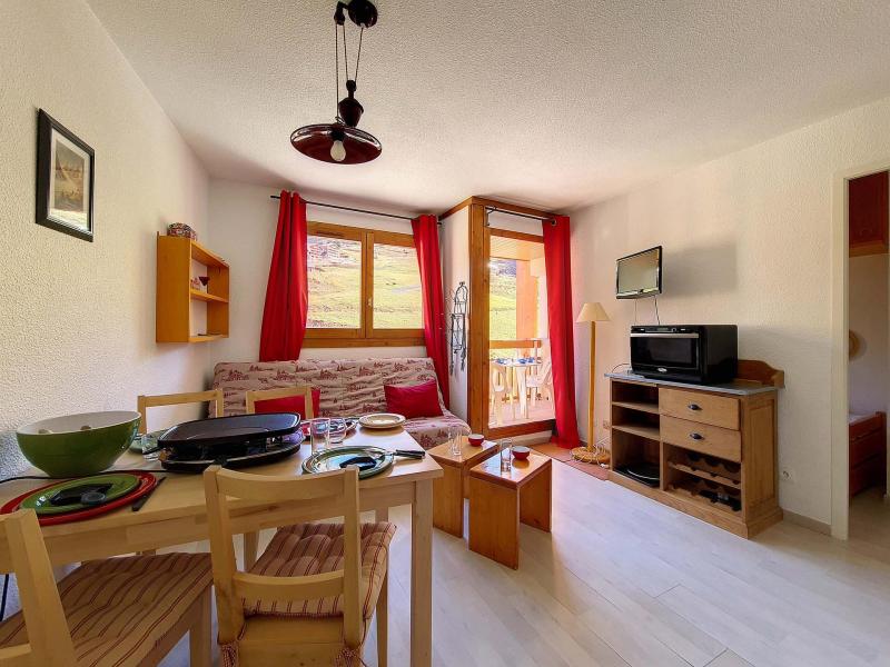 Rent in ski resort 2 room apartment sleeping corner 5 people (37) - Résidence Carlines II - Les Menuires - Living room