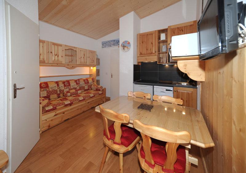 Ski verhuur Studio cabine 4 personen (081) - Résidence Carlines II - Les Menuires - Woonkamer