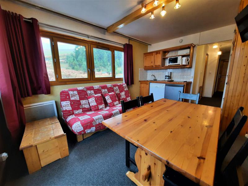 Rent in ski resort 2 room apartment cabin 5 people (514) - Résidence Charmette - Les Menuires - Living room