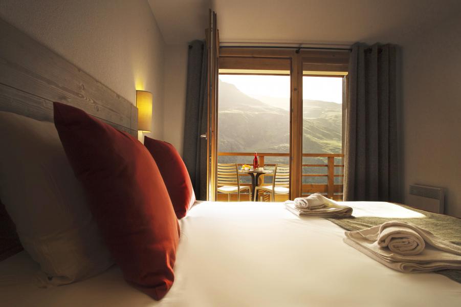 Rent in ski resort Résidence Club MMV le Coeur des Loges - Les Menuires - Bedroom