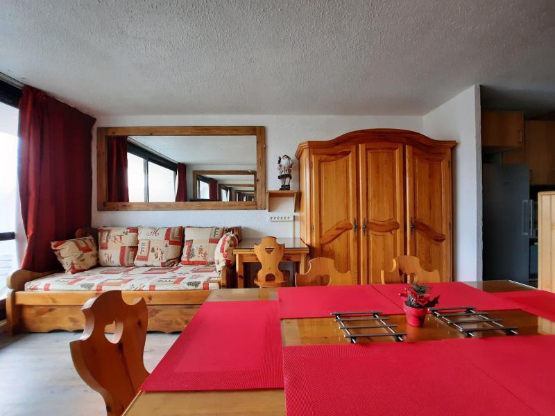 Rent in ski resort 2 room apartment 4 people (1211) - Résidence Combes - Les Menuires - Living room