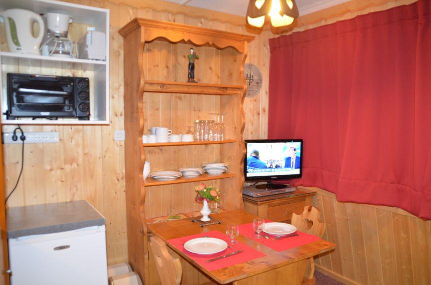 Rent in ski resort Studio 2 people (845) - Résidence Combes - Les Menuires - Kitchen