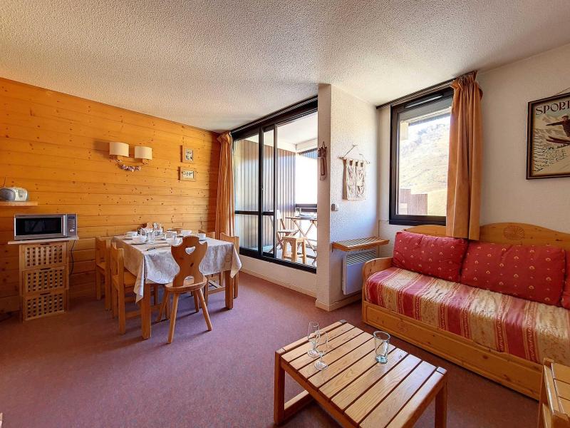 Rent in ski resort 2 room apartment sleeping corner 6 people (342) - Résidence Coryles A - Les Menuires - Living room