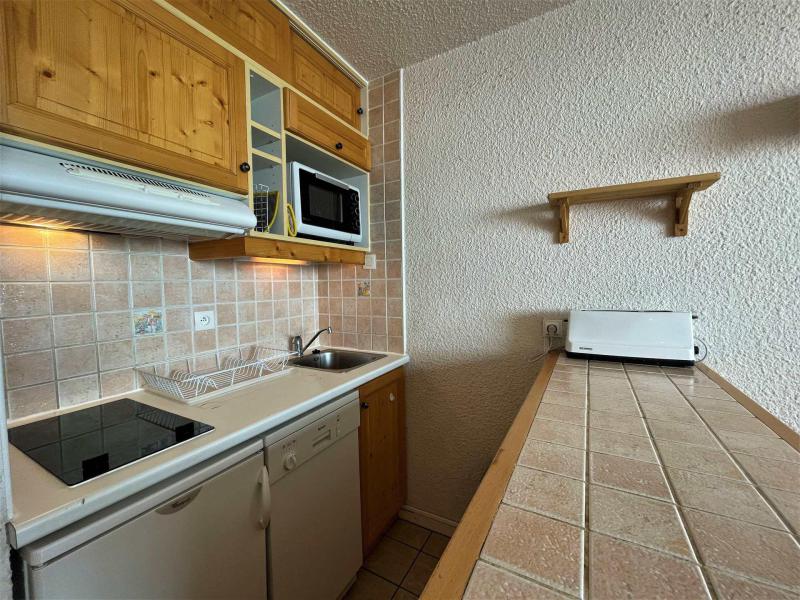 Rent in ski resort 3 room apartment 8 people (628) - Résidence Danchet - Les Menuires - Kitchen