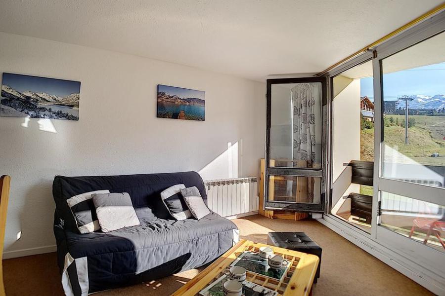 Rent in ski resort 2 room apartment 6 people (312) - Résidence de Caron - Les Menuires - Living room