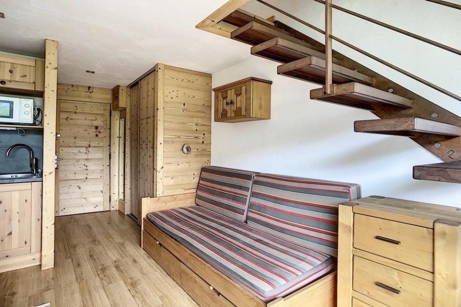 Rent in ski resort 2 room mezzanine apartment 5 people (317) - Résidence de Caron - Les Menuires - Living room