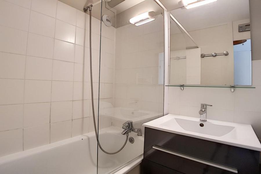 Location au ski Appartement 2 pièces 6 personnes (312) - Résidence de Caron - Les Menuires - Salle de bain