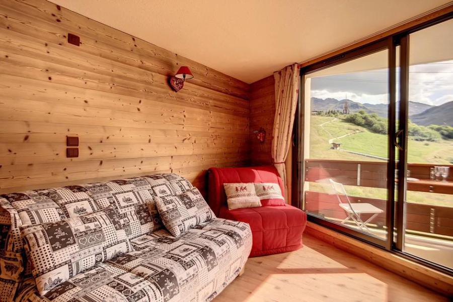 Rent in ski resort Studio 3 people (311) - Résidence de Caron - Les Menuires - Living room
