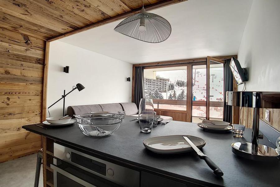 Rent in ski resort 2 room apartment 5 people (0202) - Résidence de Peclet - Les Menuires - Living room
