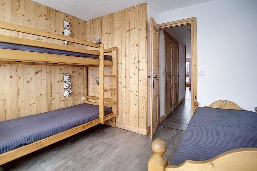 Rent in ski resort 2 room apartment 5 people (105) - Résidence de Peclet - Les Menuires - Bedroom