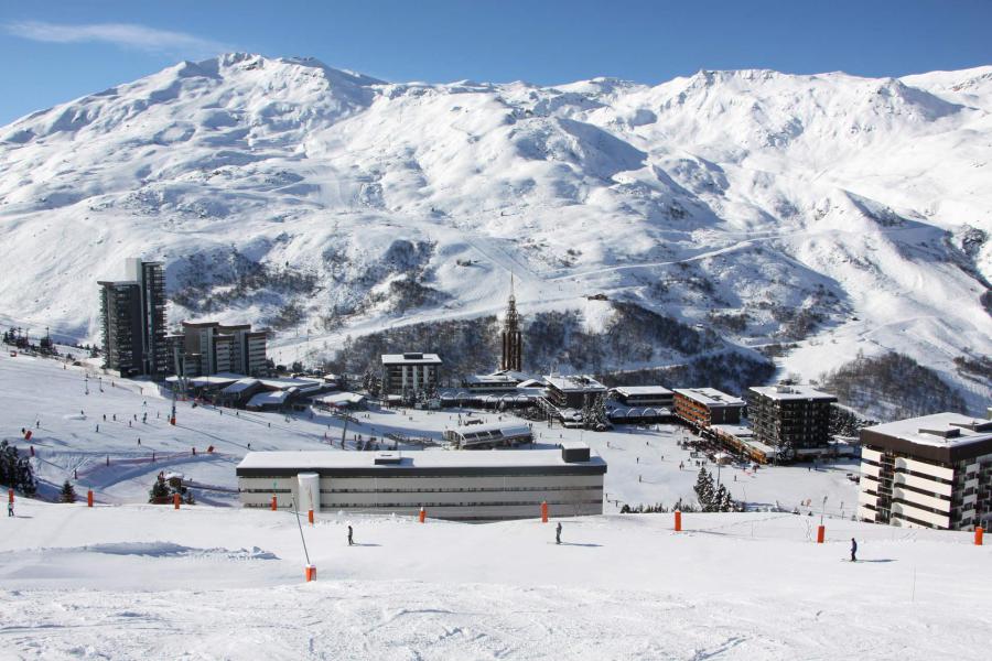 Vacances en montagne Résidence des Alpages - Les Menuires - Extérieur hiver
