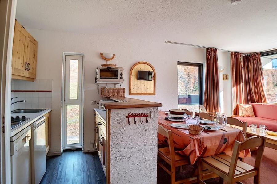 Rent in ski resort 2 room apartment 6 people (905) - Résidence Dorons - Les Menuires - Kitchen