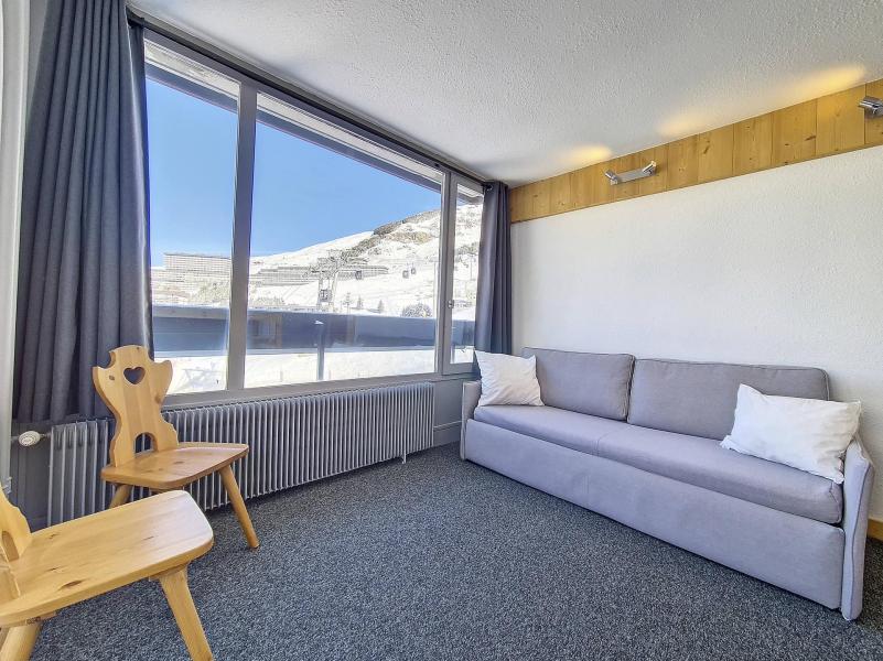 Ski verhuur Appartement 3 kamers 6 personen (201) - Résidence Dorons - Les Menuires - Woonkamer