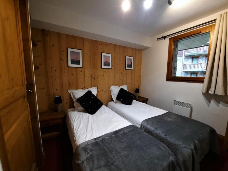 Ski verhuur Appartement triplex 6 kamers 10 personen (1 kayleigh) - Résidence Geffriand - Les Menuires - Kamer