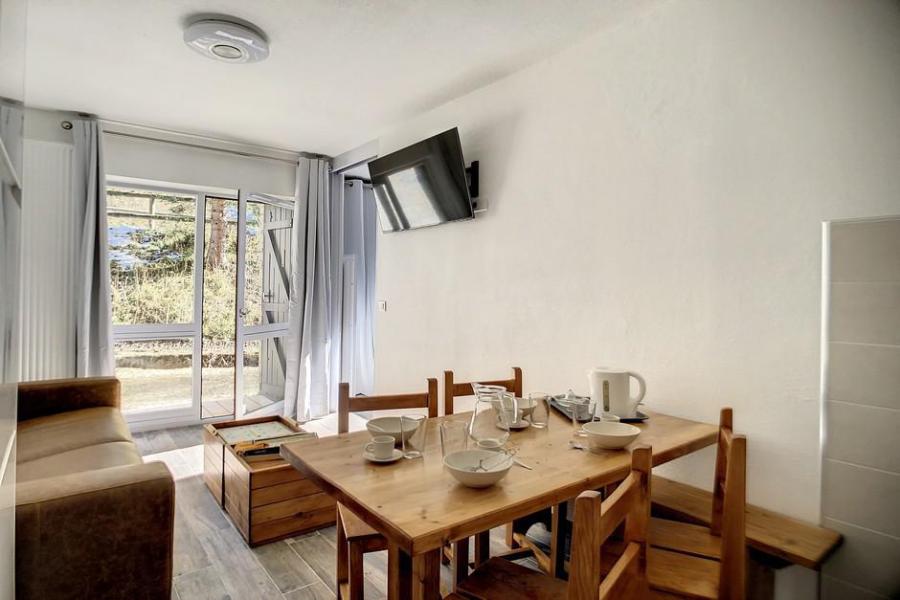 Skiverleih 2-Zimmer-Appartment für 4 Personen (004) - Résidence Jettay - Les Menuires - Wohnzimmer