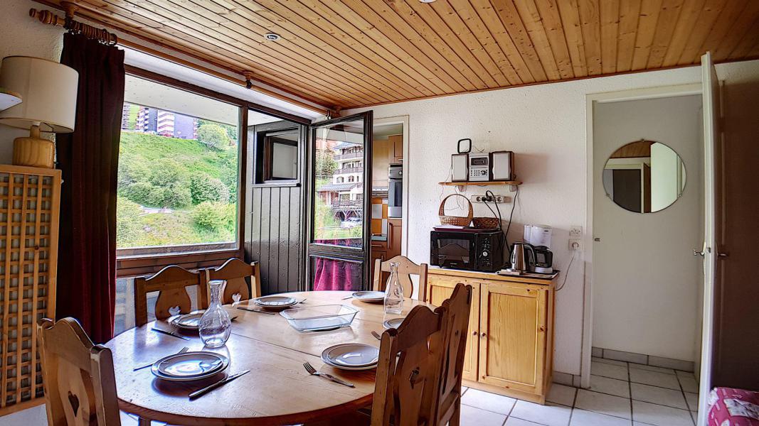 Rent in ski resort 4 room duplex apartment 8 people (93) - Résidence Jettay - Les Menuires - Living room