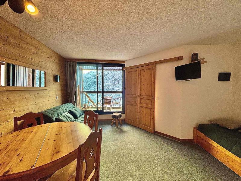 Rent in ski resort 2 room apartment 5 people (67) - Résidence l'Armoise - Les Menuires - Living room