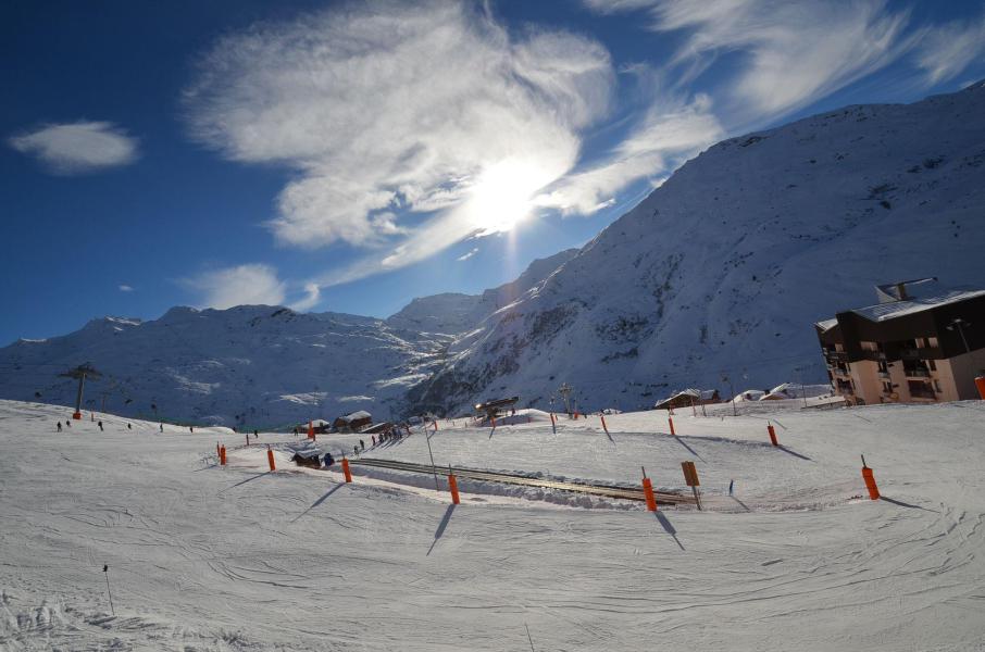 Location au ski Studio 4 personnes (24) - Résidence l'Armoise - Les Menuires - Extérieur hiver