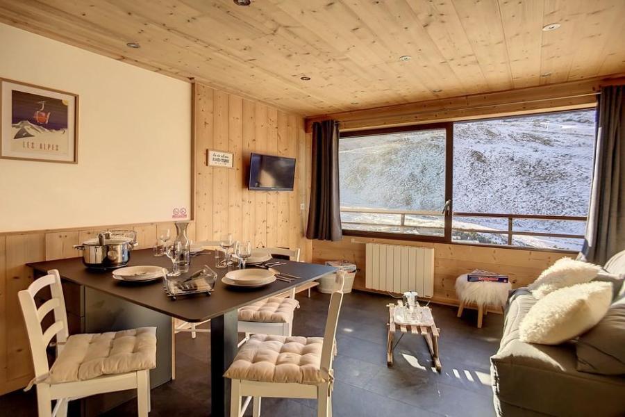 Rent in ski resort 2 room apartment 4 people (014) - Résidence la Biellaz - Les Menuires - Living room