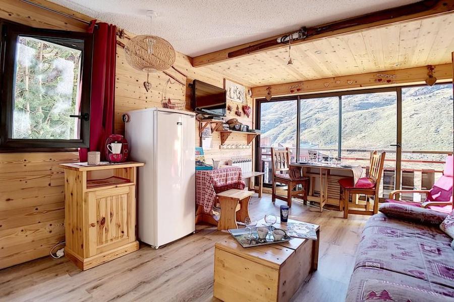 Rent in ski resort 2 room apartment 4 people (40) - Résidence la Biellaz - Les Menuires - Living room