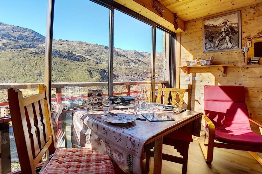 Rent in ski resort 2 room apartment 4 people (40) - Résidence la Biellaz - Les Menuires - Living room