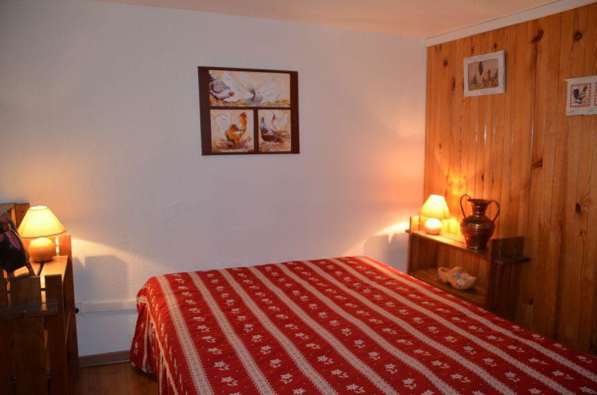 Rent in ski resort 3 room mezzanine apartment 8 people (1009) - Résidence la Grande Masse - Les Menuires - Bedroom