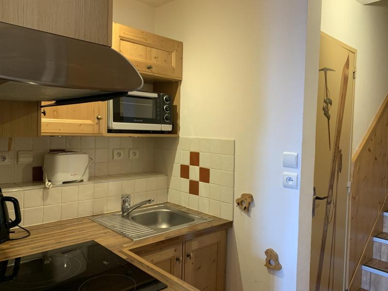 Rent in ski resort 2 room duplex apartment 6 people - Résidence Lauzes - Les Menuires - Kitchen