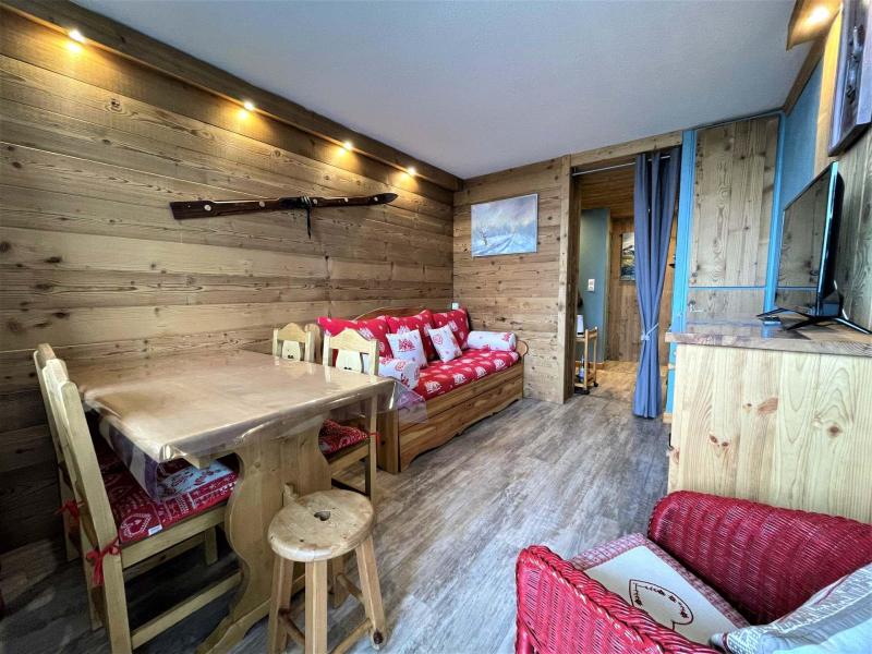 Ski verhuur Appartement duplex 2 kamers 5 personen (32) - Résidence Lauzes - Les Menuires - Woonkamer