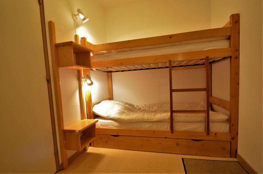Skiverleih 2-Zimmer-Berghütte für 6 Personen (C137) - Résidence le Jettay - Les Menuires - Schlafzimmer