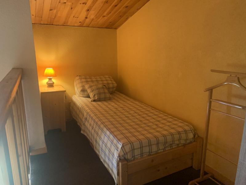 Wynajem na narty Apartament 3 pokojowy z antresolą 7 osób (C143) - Résidence le Jettay - Les Menuires - Pokój