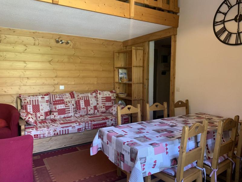 Wynajem na narty Apartament 3 pokojowy z antresolą 7 osób (C143) - Résidence le Jettay - Les Menuires - Pokój gościnny