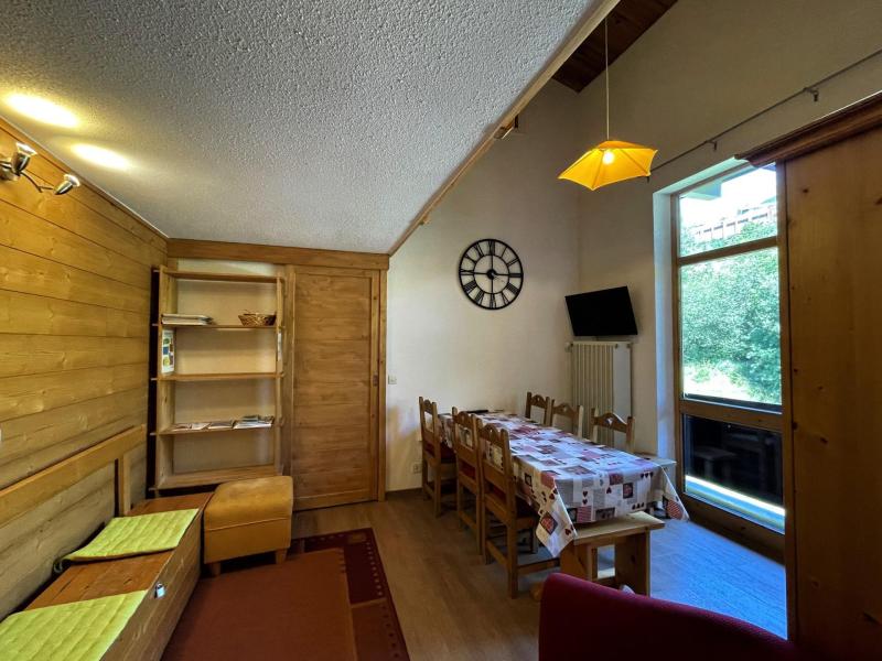 Ski verhuur Appartement 3 kamers mezzanine 7 personen (C143) - Résidence le Jettay - Les Menuires - Woonkamer