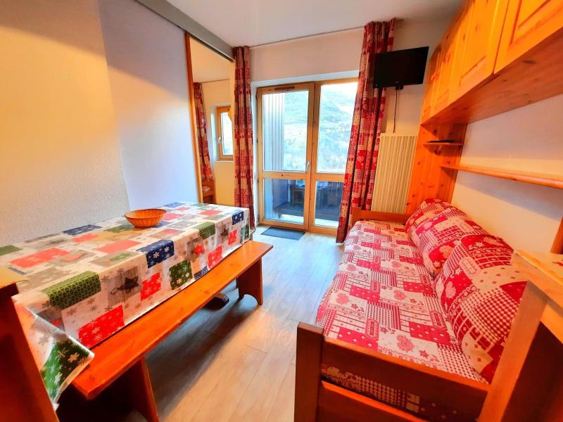 Ski verhuur Studio bergnis 4 personen (B66) - Résidence le Jettay - Les Menuires - Woonkamer