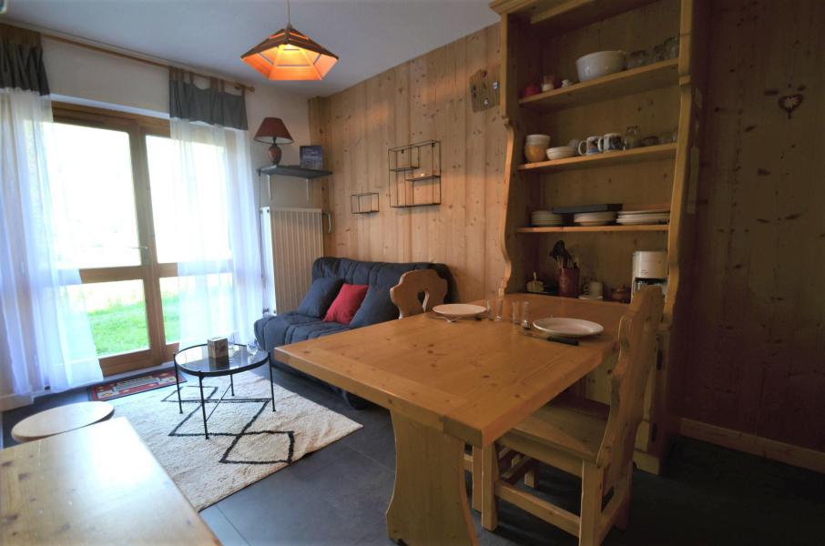 Rent in ski resort Studio sleeping corner 4 people (B27) - Résidence le Jettay - Les Menuires - Living room