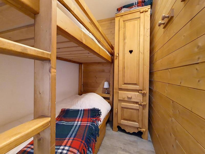 Skiverleih 2-Zimmer-Holzhütte für 5 Personen (538) - Résidence le Lac du Lou - Les Menuires - Schlafzimmer