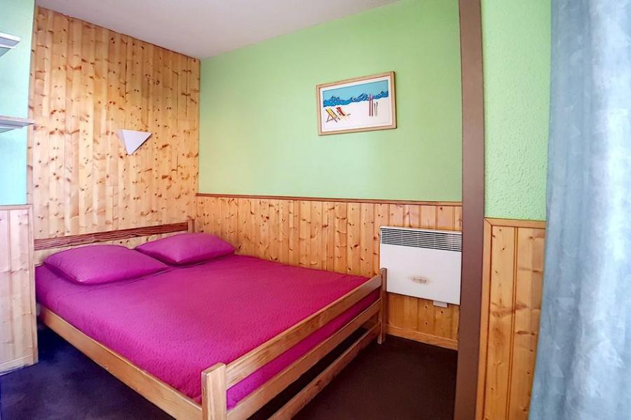 Rent in ski resort 2 room apartment 4 people (116) - Résidence le Median - Les Menuires - Bedroom