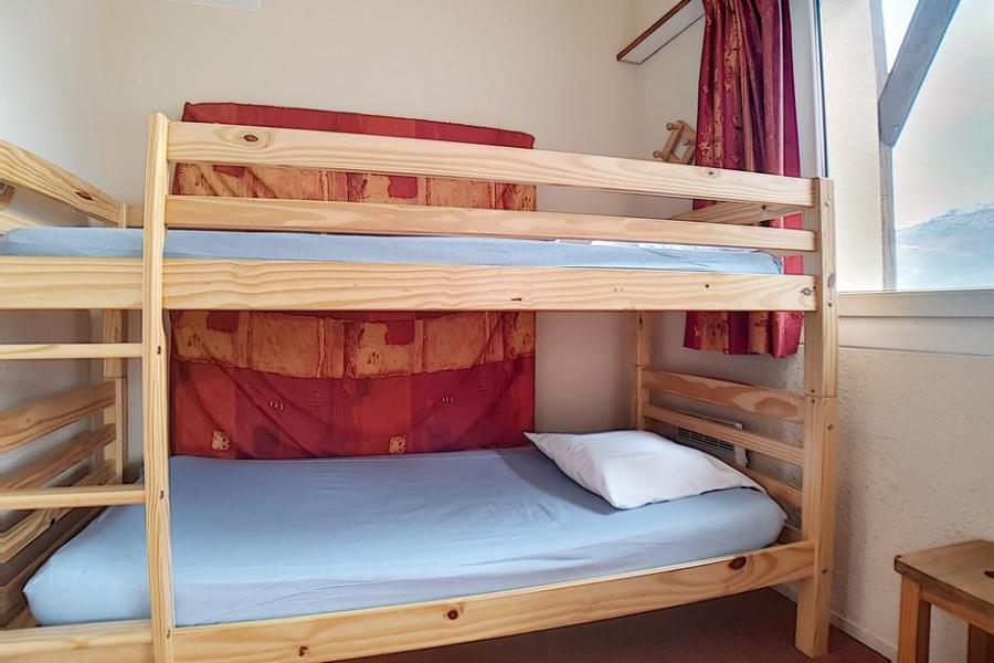 Rent in ski resort 2 room apartment 4 people (503) - Résidence le Median - Les Menuires - Bedroom