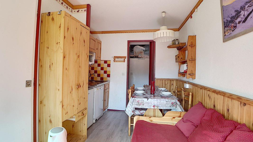 Rent in ski resort 2 room apartment 4 people (521) - Résidence le Median - Les Menuires - Living room
