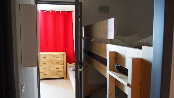 Rent in ski resort Studio sleeping corner 3 people (228) - Résidence le Median - Les Menuires - Bunk beds