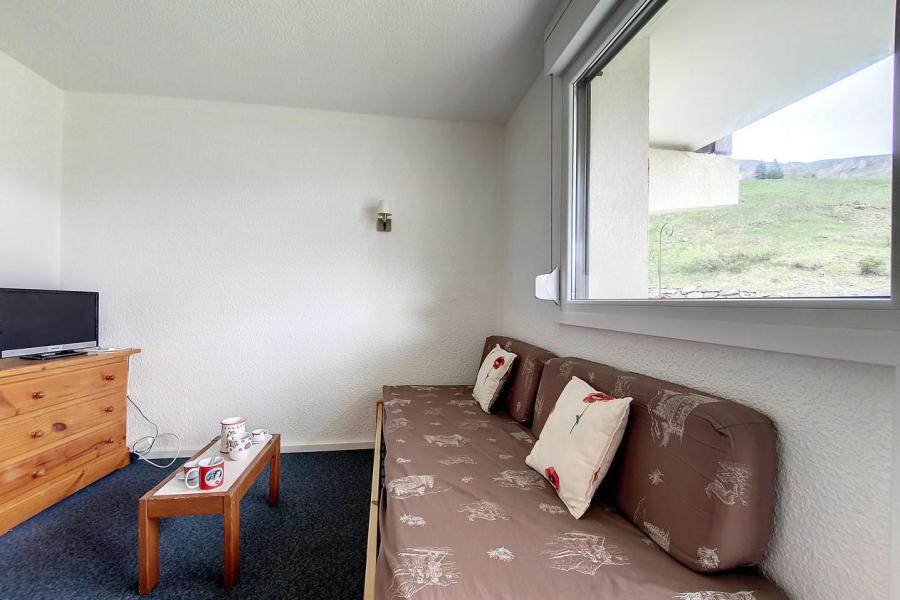 Rent in ski resort Studio sleeping corner 3 people (429) - Résidence le Median - Les Menuires - Living room