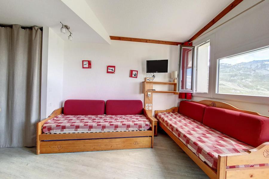 Rent in ski resort Studio sleeping corner 4 people (715) - Résidence le Median - Les Menuires - Living room