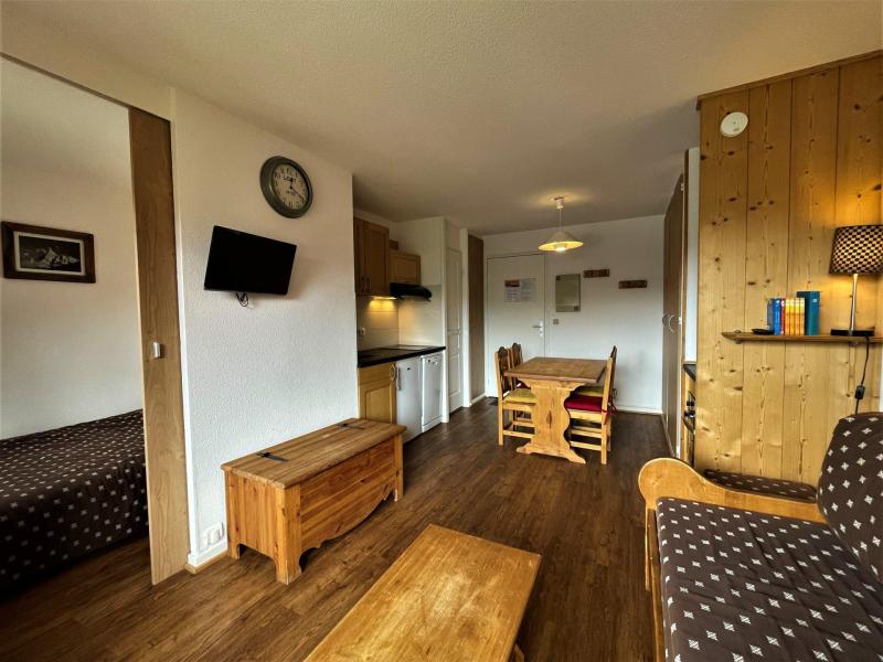 Rent in ski resort 2 room apartment 4 people (611) - Résidence le Nécou - Les Menuires - Living room