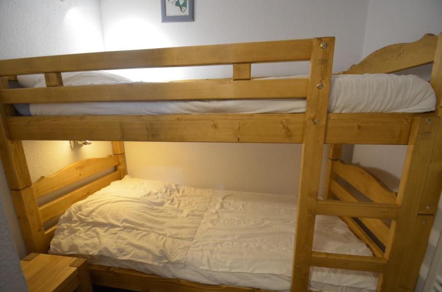 Skiverleih 2-Zimmer-Holzhütte für 5 Personen (616) - Résidence le Nécou - Les Menuires - Schlafzimmer