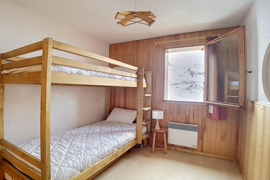 Rent in ski resort 3 room apartment 6 people (4) - Résidence le Tétras Lyre - Les Menuires - Bedroom