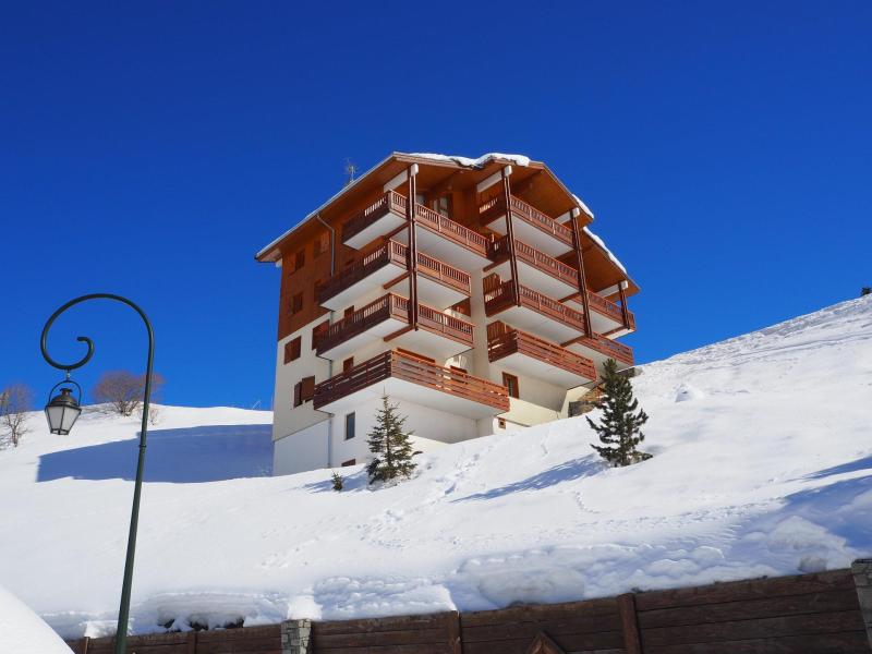 Soggiorno sugli sci Résidence le Tétras Lyre - Les Menuires - Esteriore inverno