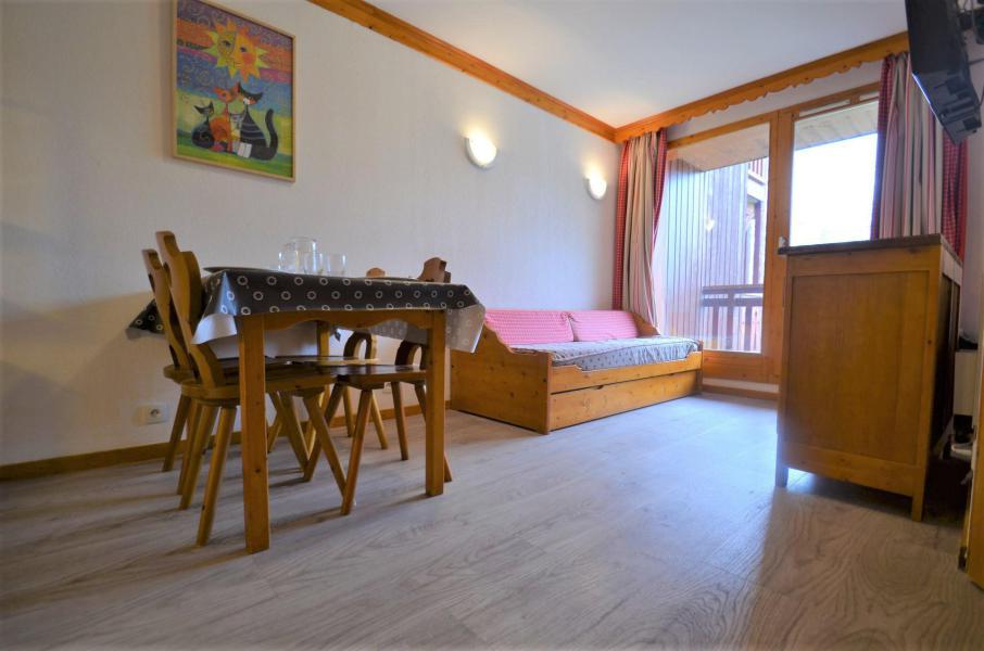 Skiverleih 2-Zimmer-Appartment für 4 Personen (506) - Résidence le Valmont - Les Menuires - Wohnzimmer