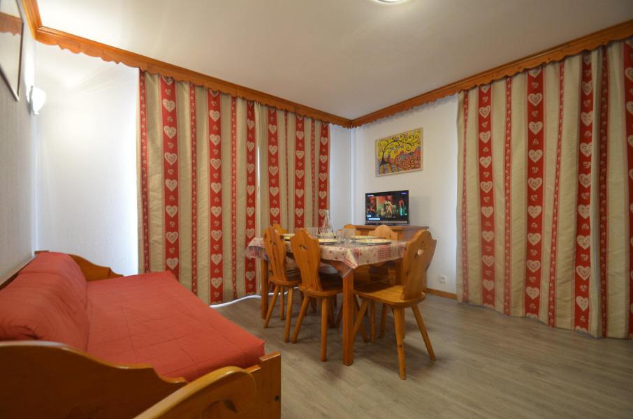 Ski verhuur Appartement 3 kamers 6 personen (505) - Résidence le Valmont - Les Menuires - Woonkamer