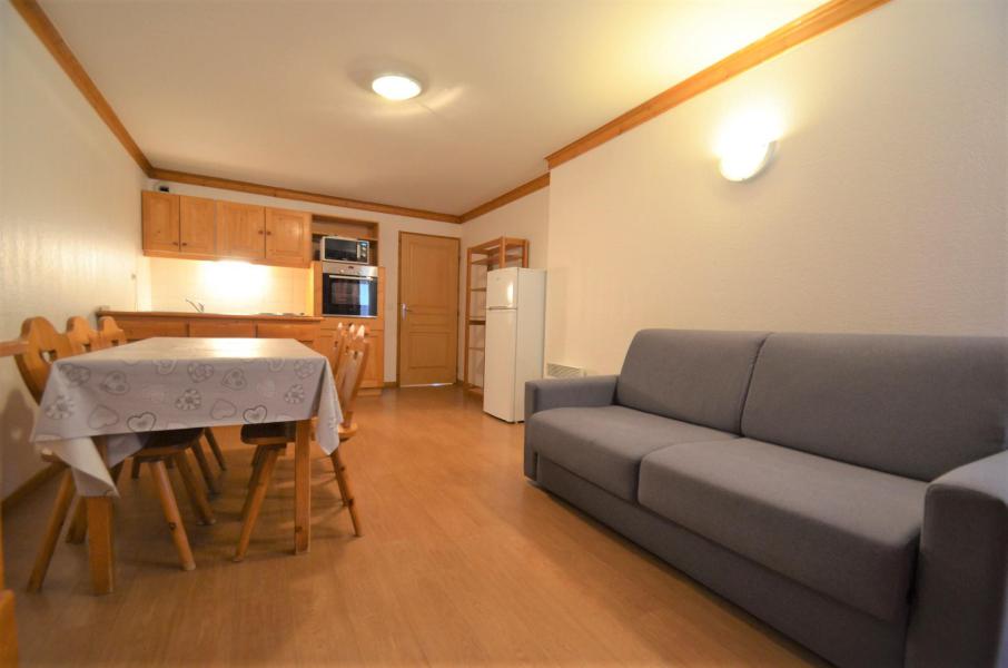 Ski verhuur Appartement 4 kamers 8 personen (915) - Résidence le Valmont - Les Menuires - Woonkamer