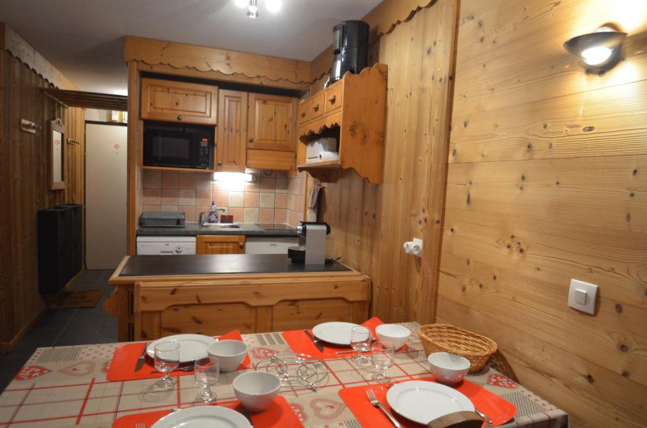 Rent in ski resort Studio cabin 4 people (VP520) - Résidence le Villaret - Les Menuires - Kitchen