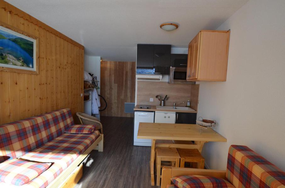 Rent in ski resort Studio sleeping corner 4 people (316) - Résidence le Villaret - Les Menuires - Living room